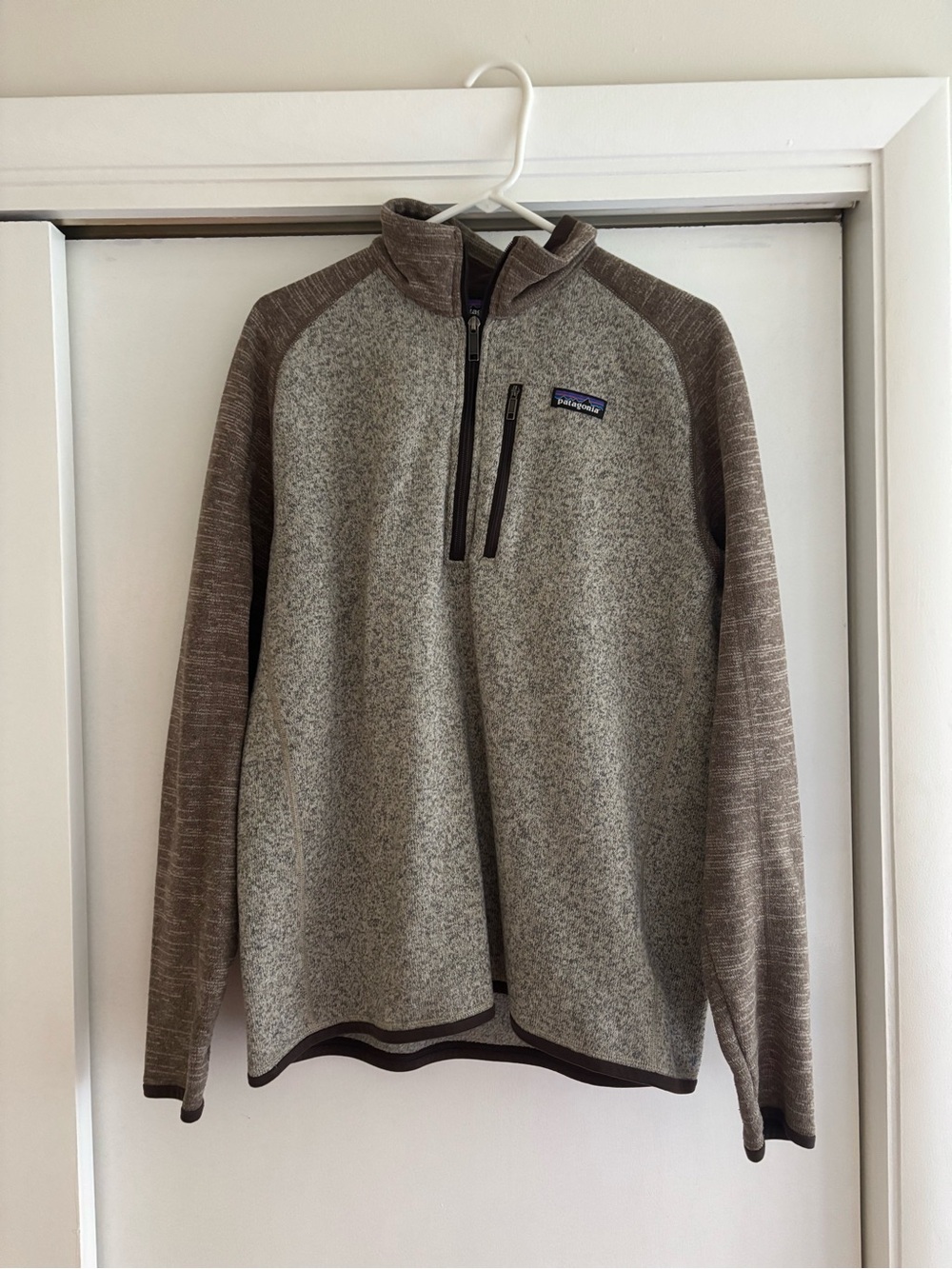 Patagonia Men's Gray and Brown Half-Zip Fleece Pullover